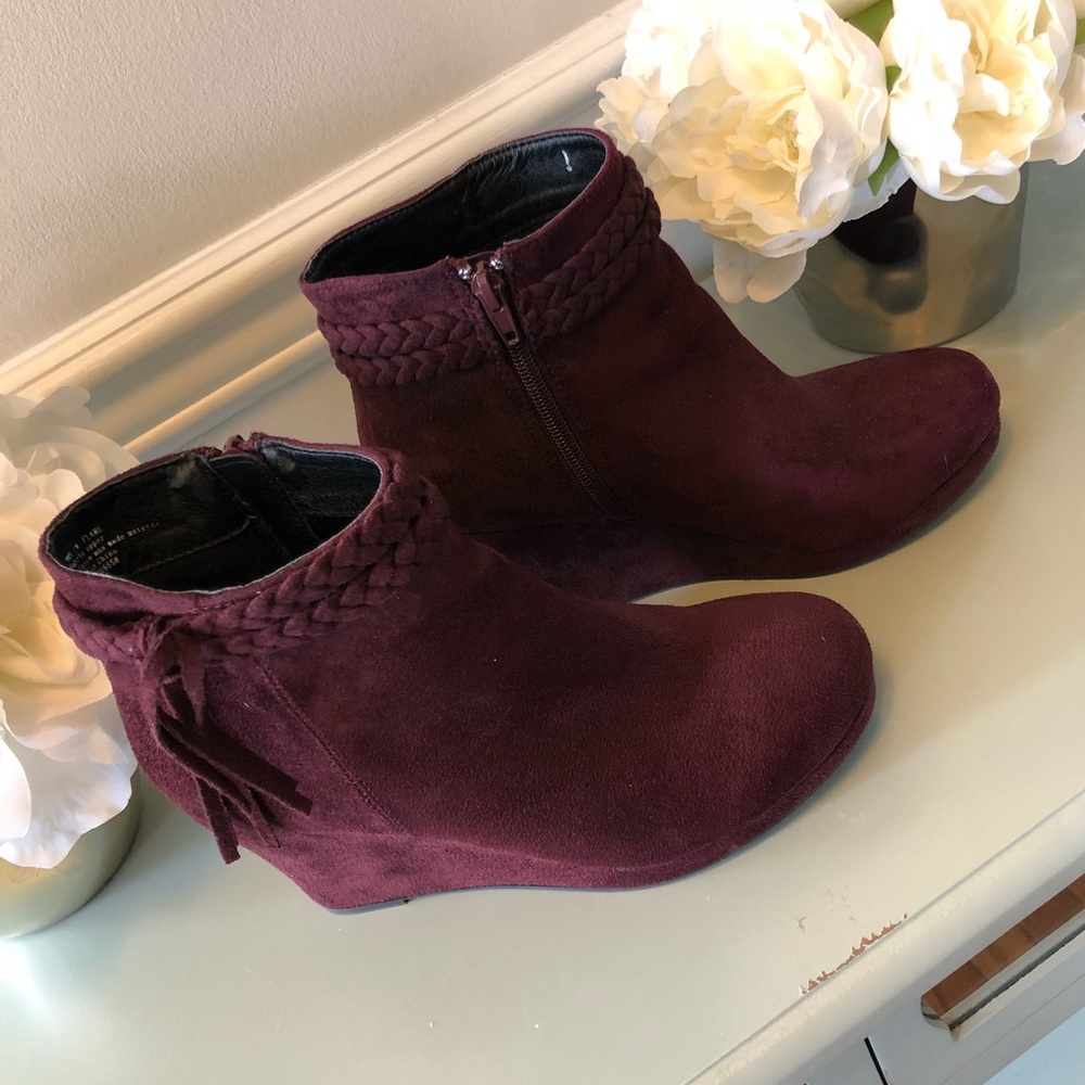 Burgundy wedge booties - size 7